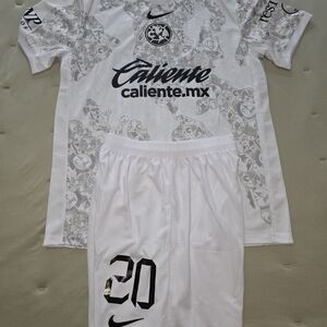 CLUB AMERICA AGUILAS WHITE GOALKEEPER ADULT XL White Soccer Set